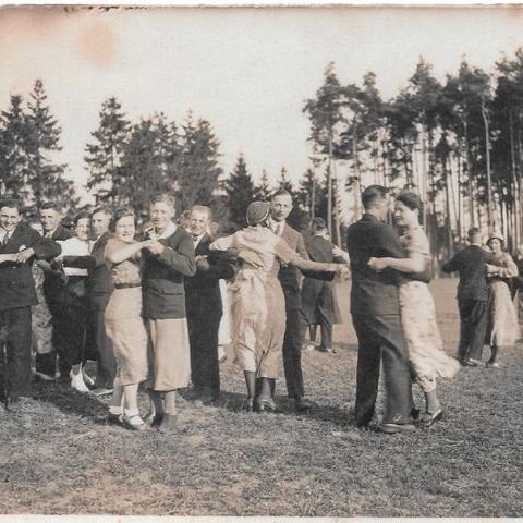 fotografia z archiwum biblioteki w Sępólnie Krajeńskim